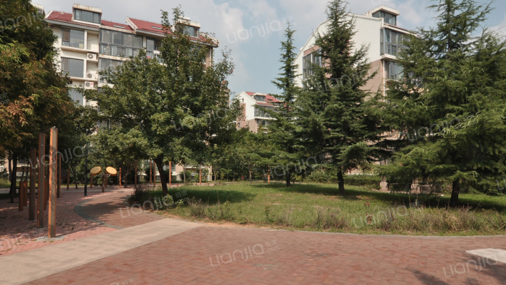 海信南岭风情外景图