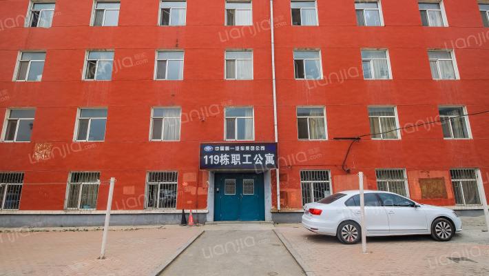 一汽8B街区外景图