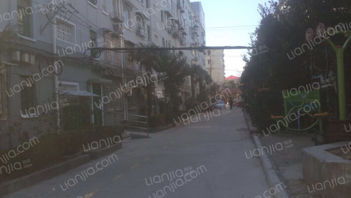 平型关路245弄外景图