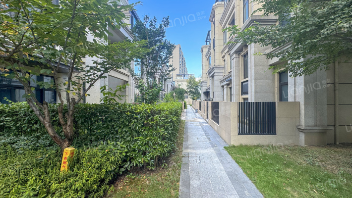 华董锦园外景图