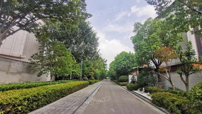 世茂铜雀台别墅（龙胤系）外景图