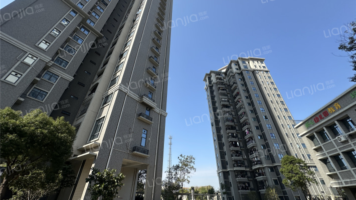 昕景豪庭外景图