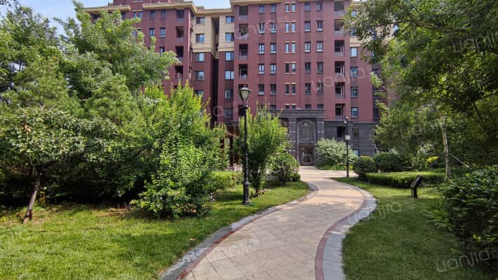 贻成·林湖郡外景图