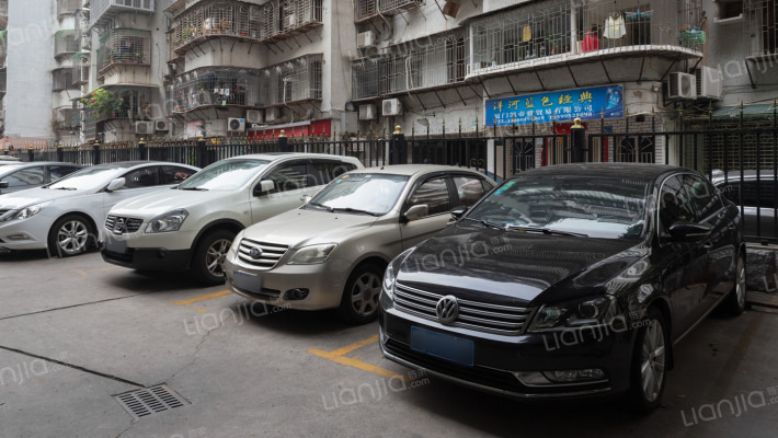 建发宿舍外景图