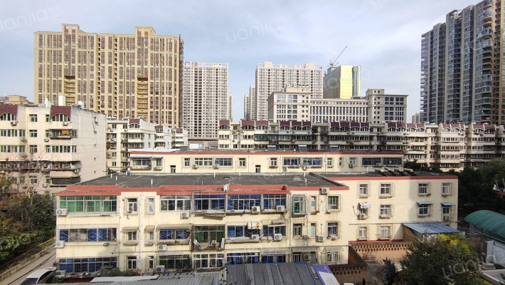 西安市未央区二府庄新村66号院外景图