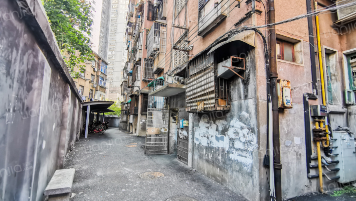 城建局宿舍外景图