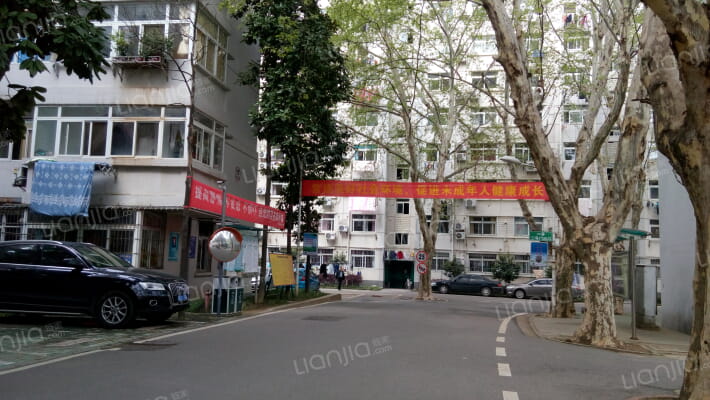 通信指挥学院外景图