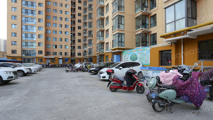 华聚苑C区外景图