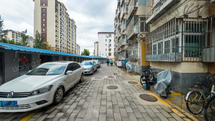 府前东街13号院外景图