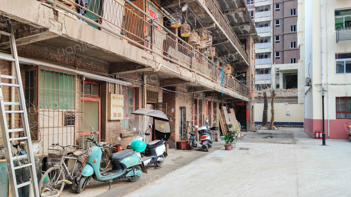 网二小区外景图