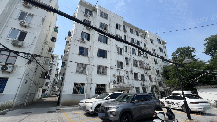 劳动路95号外景图