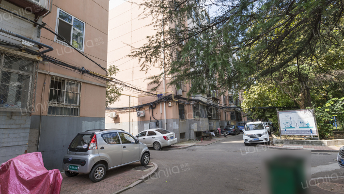 中和街小区外景图