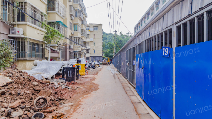 虎踞路86号外景图