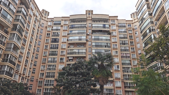 春城明珠小区外景图