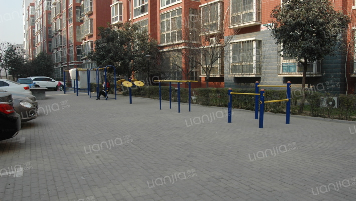 魏河花园外景图