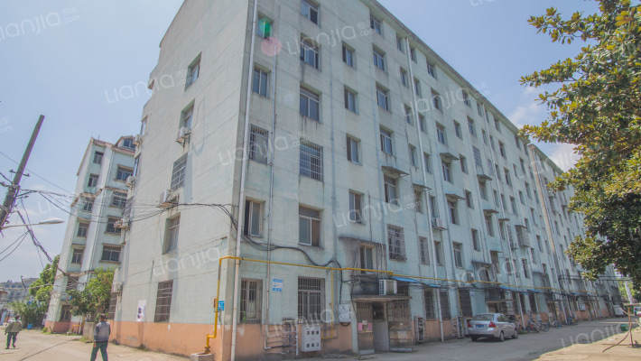 舍里甲社区南泥小区外景图