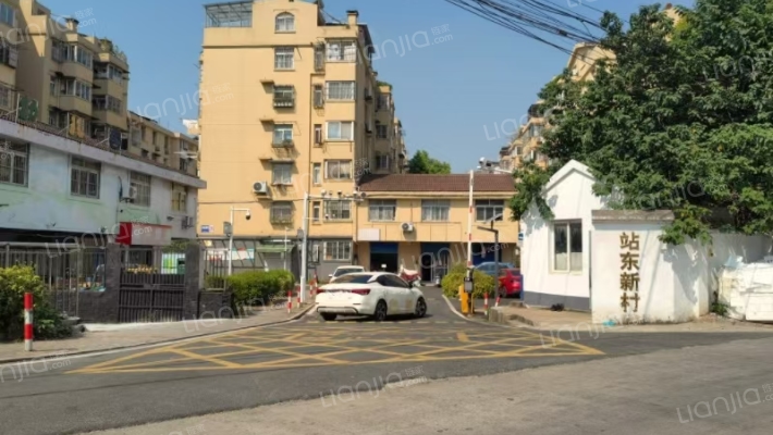 站东新村(花山路)外景图