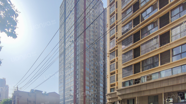 皇城西岸外景图