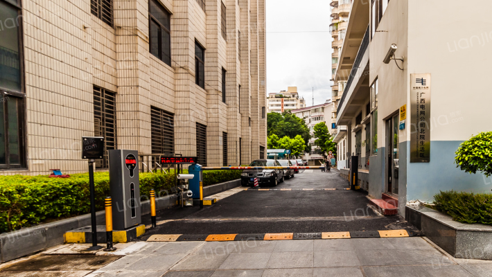 广西电网公司北院生活区外景图