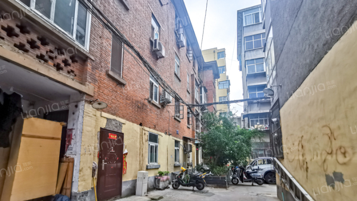 经八路4号院外景图