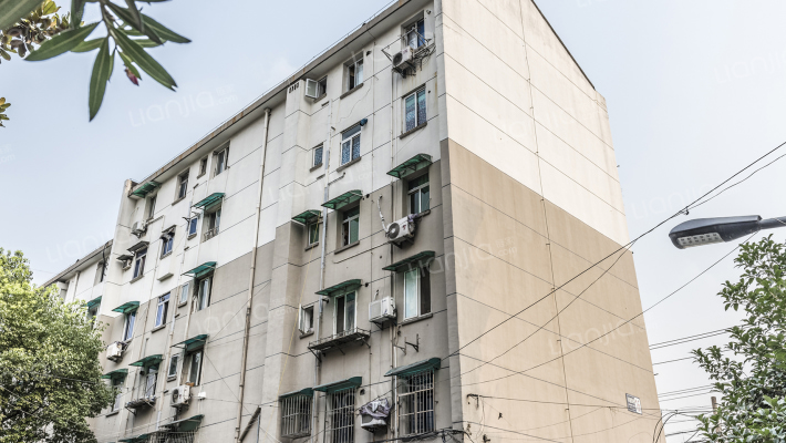 兴隆西村外景图