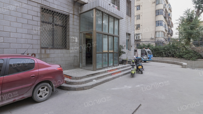 安华大厦外景图