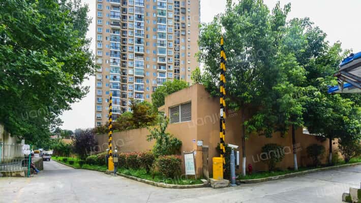 罗马假日小区外景图