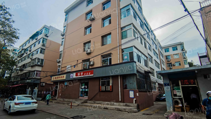 建材宿舍外景图