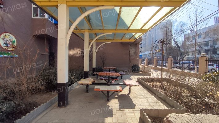 自建二宿舍外景图