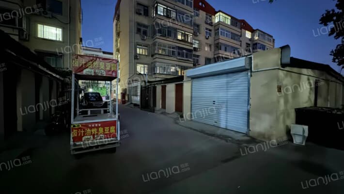 党校宿舍外景图