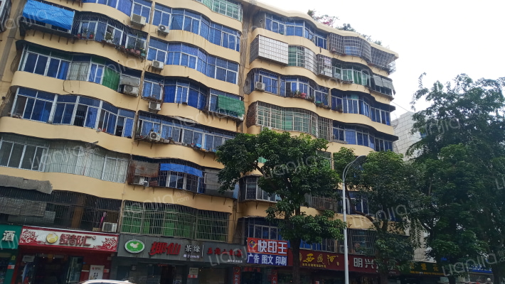 亿美大厦外景图