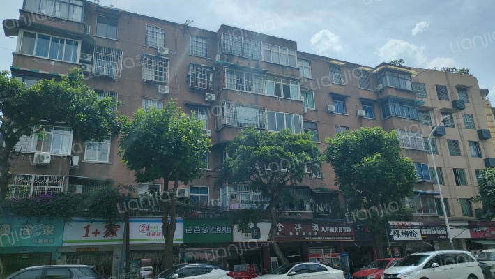 正东上街94号外景图