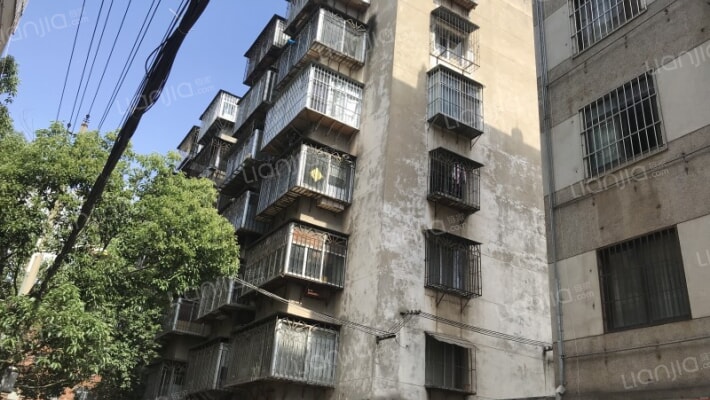 云南省证券公司住宅楼外景图