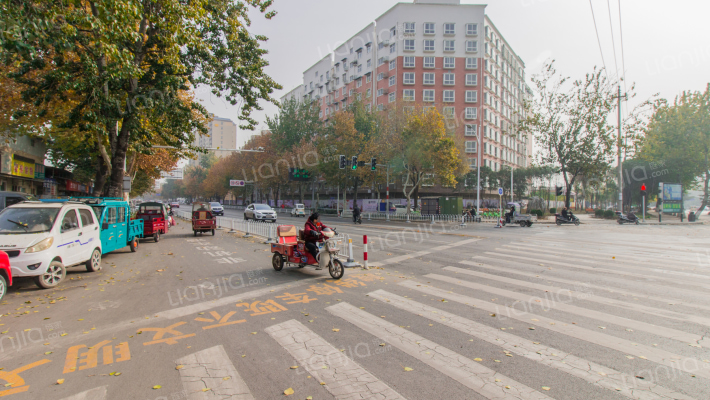 盛景花园小区外景图