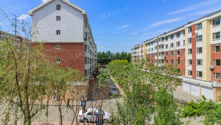 基隆家园东区外景图