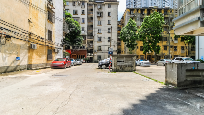 广西壮族自治区商务厅桃源办公区外景图