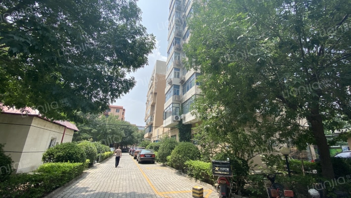 恂园小区外景图