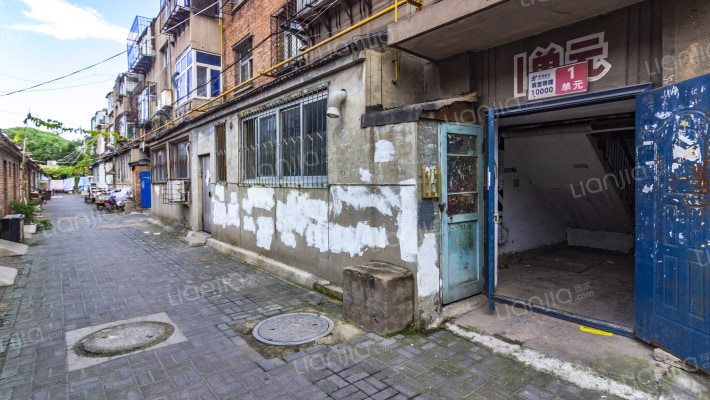 春阳路宿舍楼外景图