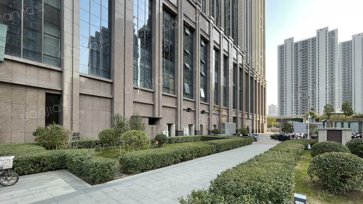 晋润国际外景图