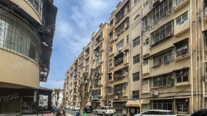 天安花园外景图