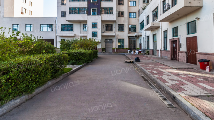 南航嘉园外景图