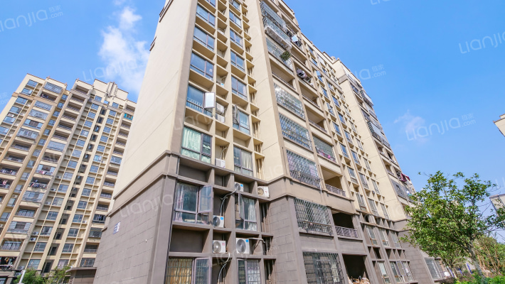 滁槎安置房外景图