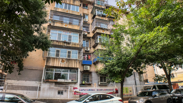 金江路小区外景图