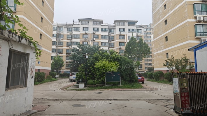 吉祥广场法院新宿舍外景图