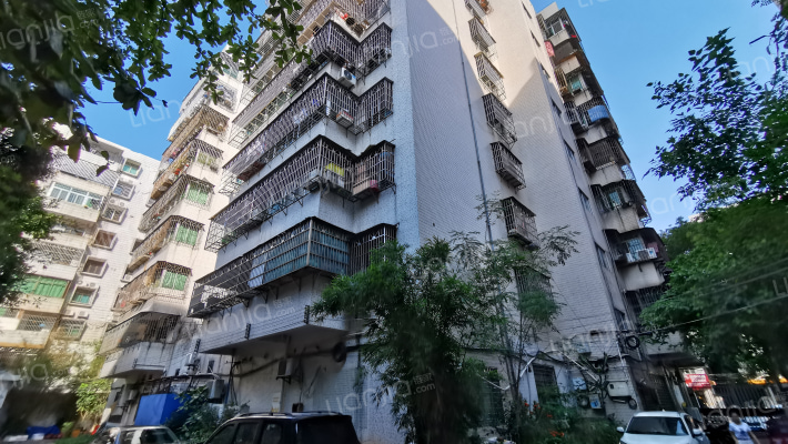 煤建公司宿舍外景图