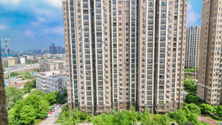 世茂东都天观外景图