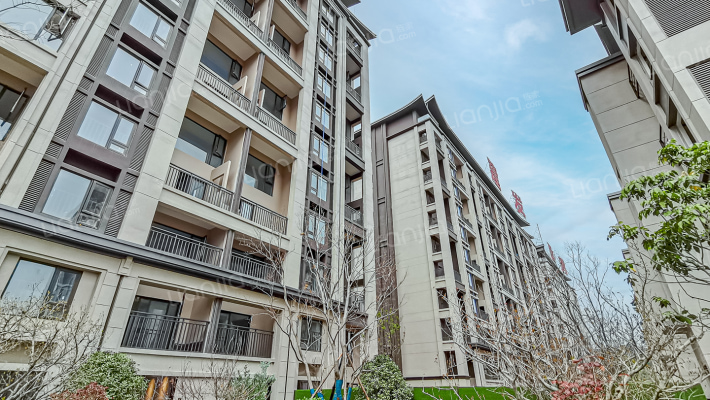 建发榕墅湾外景图