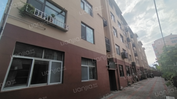 三联小区外景图