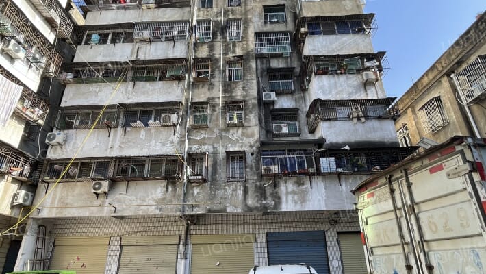 食品公司宿舍楼外景图