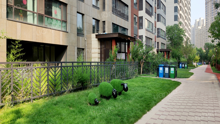 万科金域蓝湾一期外景图